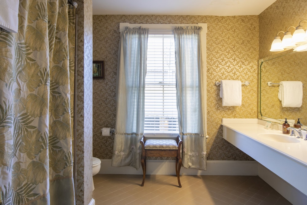 Foley House Inn - photo 100