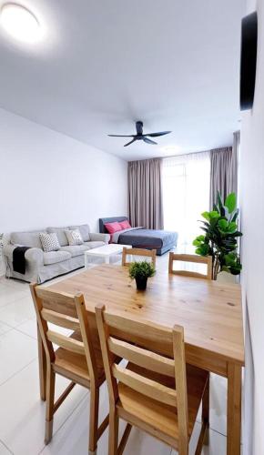 Beacon Executive Suites #Georgetown #RoofTopPool #23A — 4-Star Luxury Hotel in George Town, Malaysia