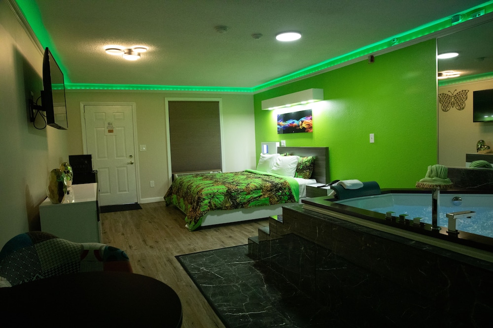 Classic Motor Lodge West Green - photo 22