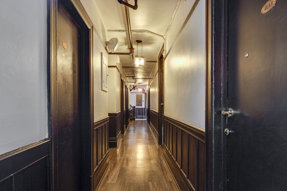 The Adrian - photo 27
