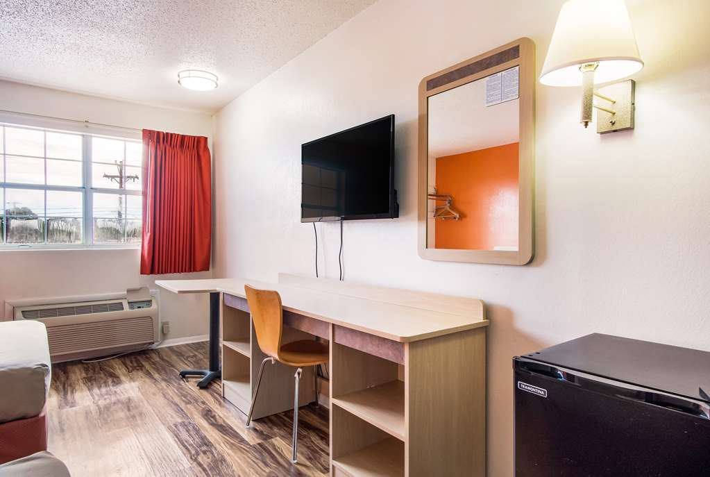 Motel 6 East Ridge TN - photo 18
