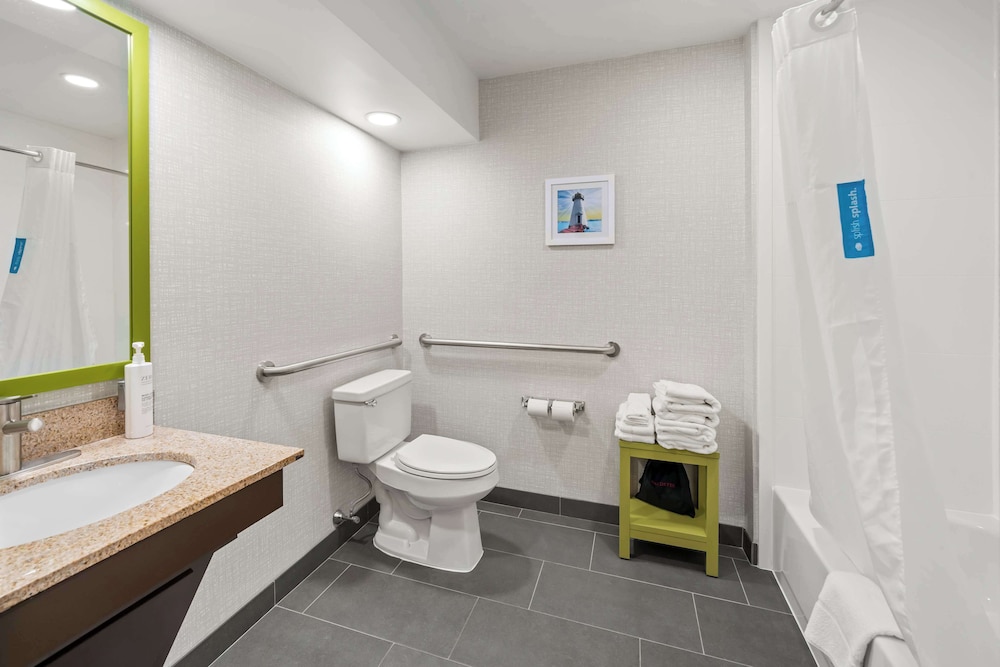 Hampton Inn by Hilton New Bedford Fairhaven - photo 35