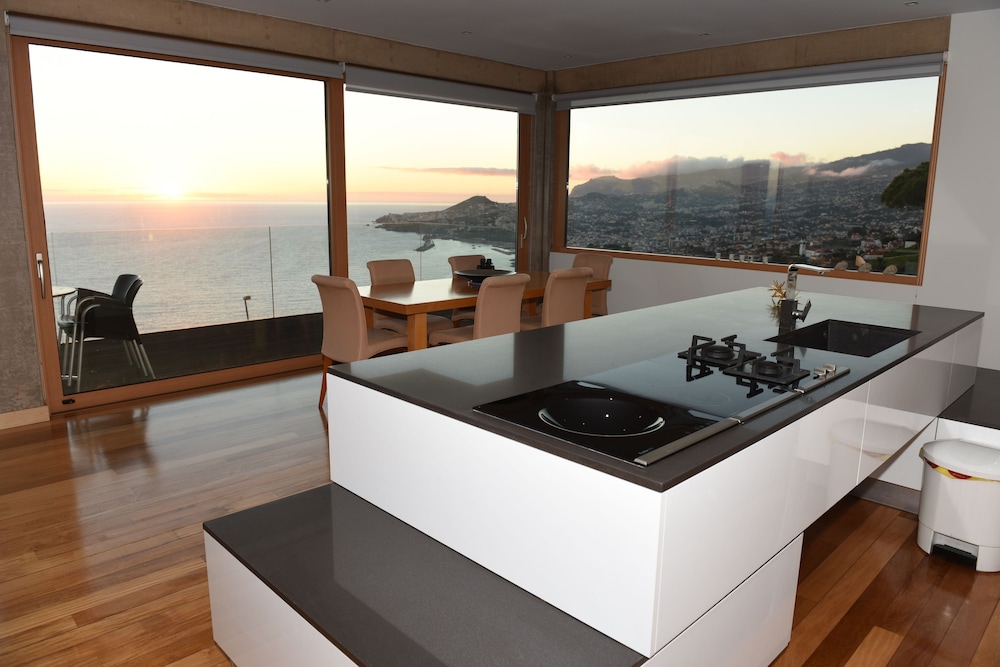 The Bay House — 4-Star Luxury Hotel in Funchal, Portugal