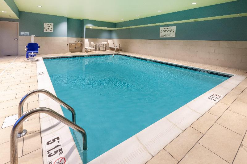 Holiday Inn Express & Suites Brunswick Harpers Ferry Area by IHG - photo 46