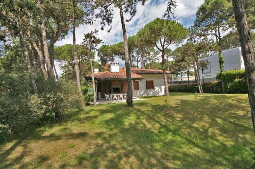 Ba Villa Lucy Single Villa — 4-Star Luxury Hotel in Lignano Sabbiadoro, Italy