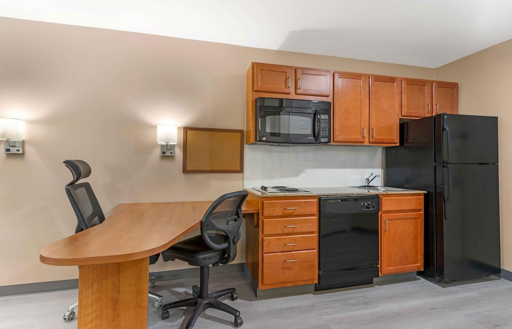 Extended Stay America Suites McAlester Hwy 69 - photo 22