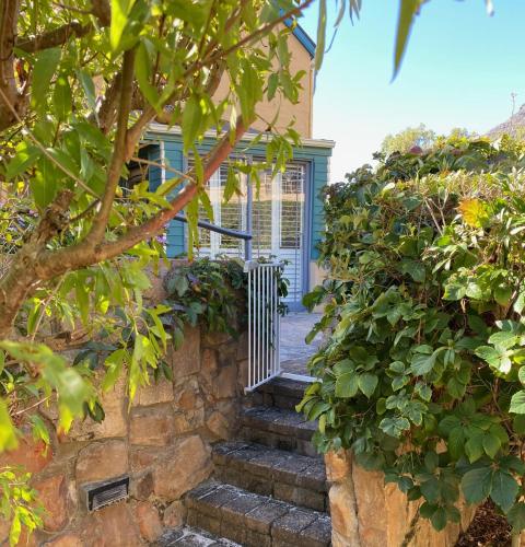 Beachfront Terrace 1 Hout Bay Cape Town — 4-Star Luxury Hotel in Cape Town, South Africa