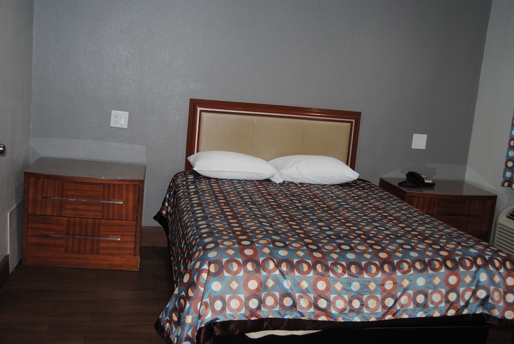La Puente Inn Motel - photo 31