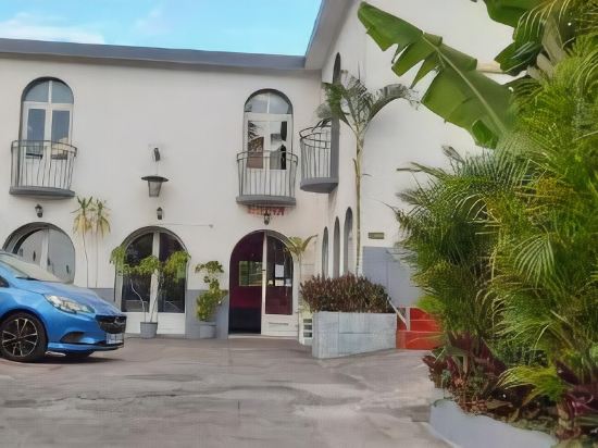 Hotel Le Nathania — Saint-Pierre-Des-Corps — photo 3