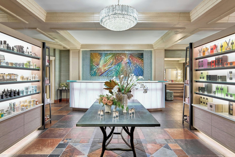 The Del Monte Lodge Renaissance Rochester Hotel & Spa - photo 5