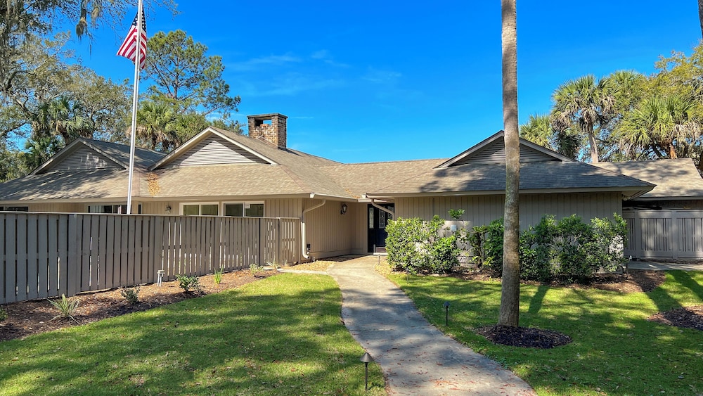 14 Beach Lagoon Road at The Sea Pines Resort - photo 27