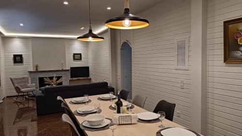 Villa Armonia — 4-Star Luxury Hotel in Kalamata, Greece