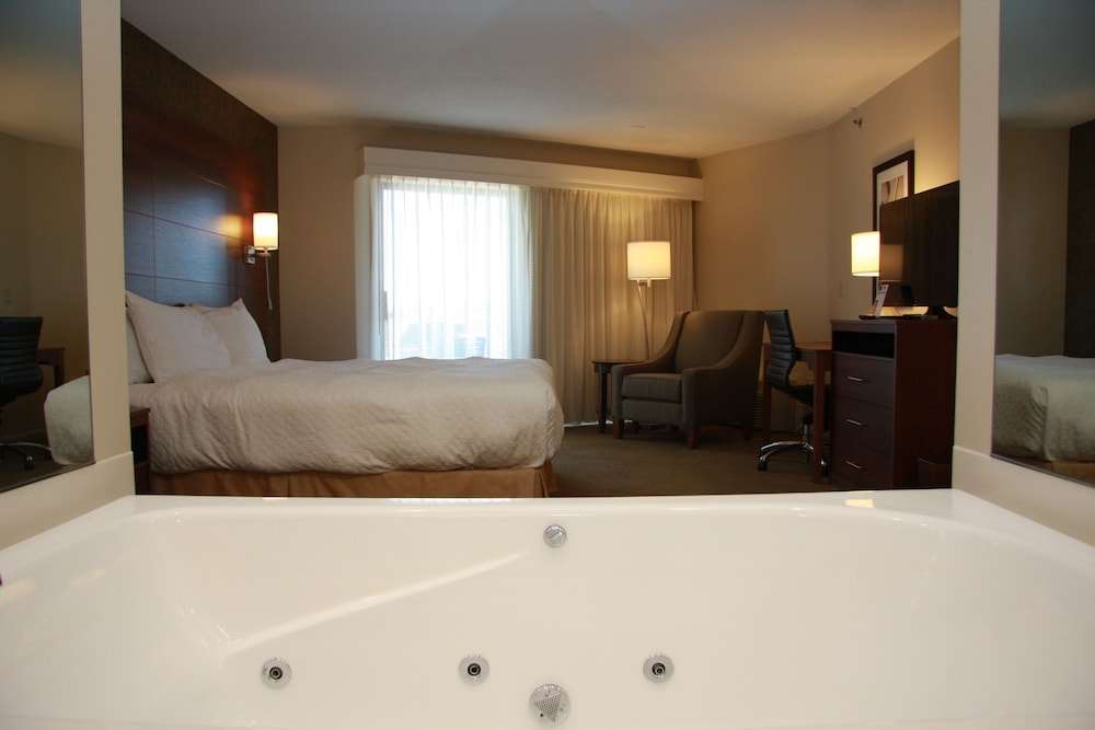 St. Ignace Budget Host Inn - photo 6