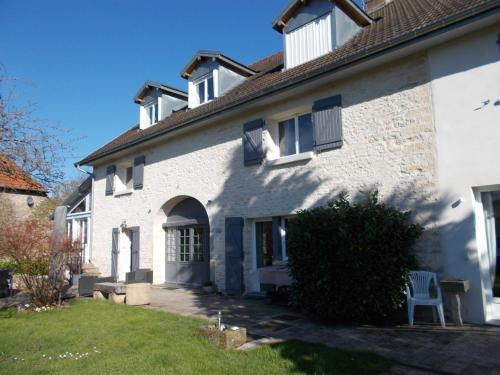 Les Petunias — hotel in Marnay