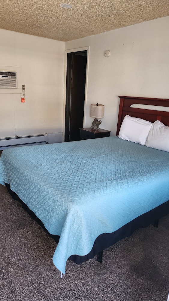 Golden Arrow Motel - photo 14