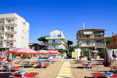 Jesolo Sun Beach House Host Solution — 4-Star Luxury Hotel in Lido Di Jesolo, Italy