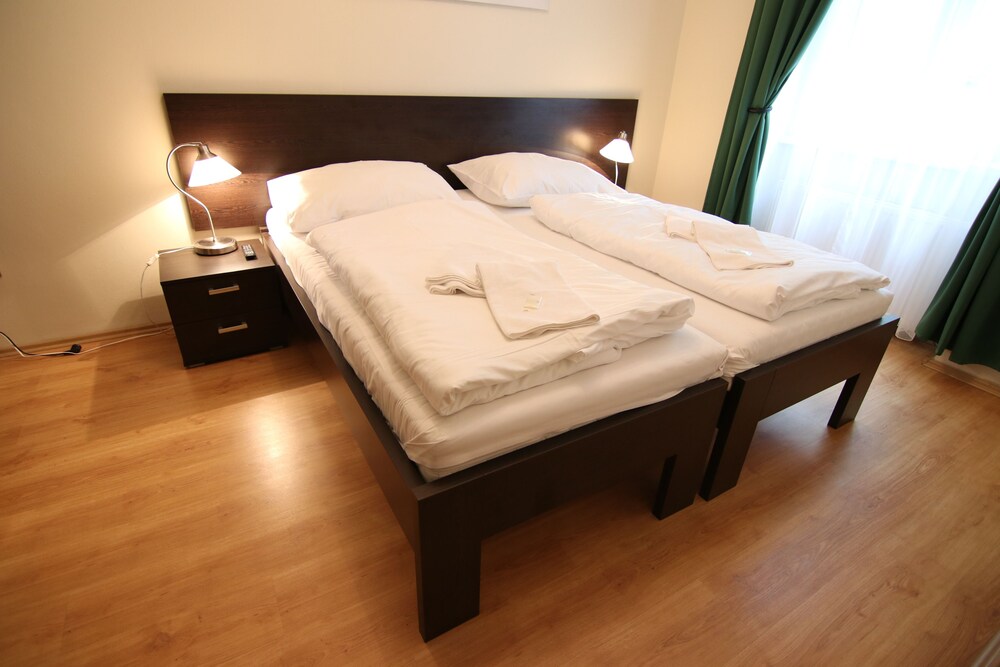 Hotel Cordoba — carbon neutral stay, Karlovy Vary