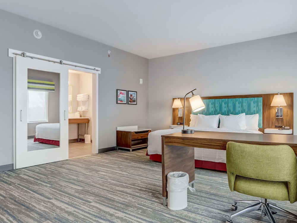 Hampton Inn and Suites by Hilton Cincinnati Midtown Rookwood - photo 7