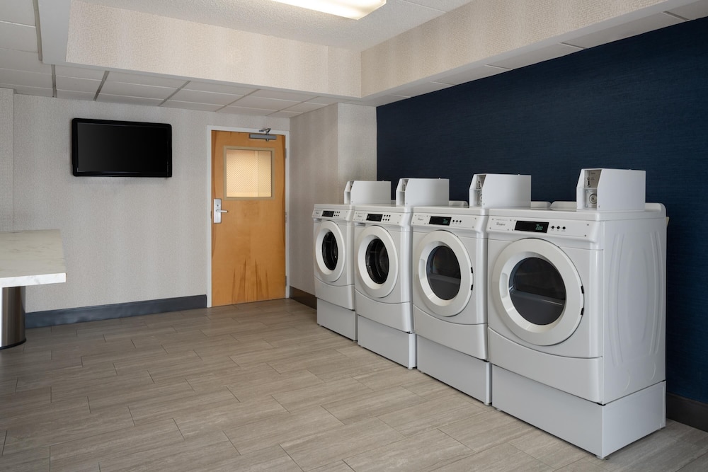 Hampton Inn Chambersburg - photo 28