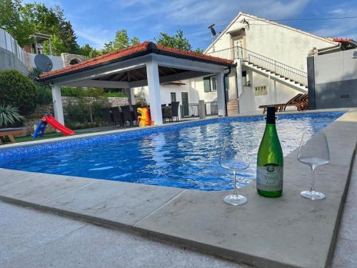 Kameni Dvori — hotel in Imotski