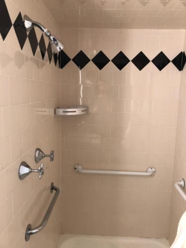 Monticello Motel - photo 19