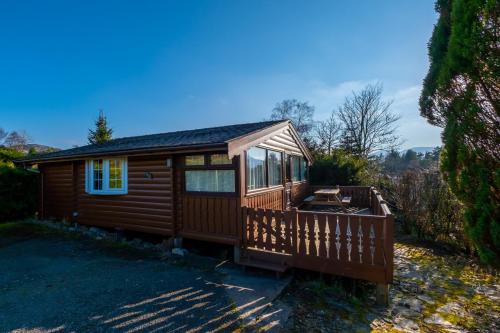 Cosy Log Cabin Snowdonia Eryri — 4-Star Luxury Hotel in Trawsfynydd, United Kingdom