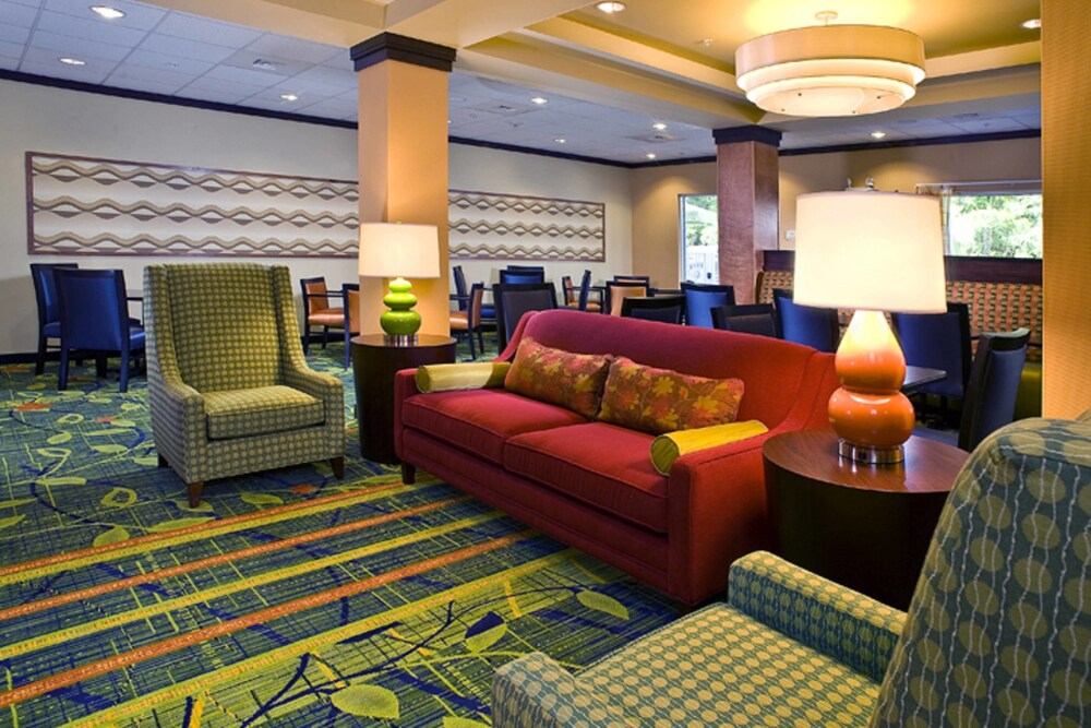 Fairfield Inn & Suites Jacksonville West Chaffee Point - photo 27