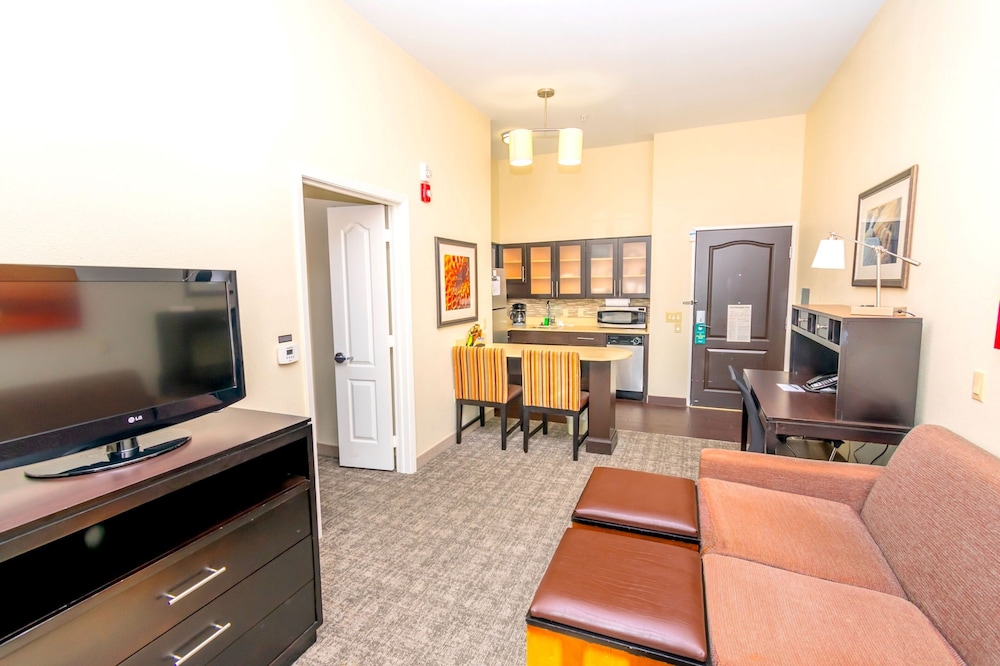 Staybridge Suites Houston IAH Beltway 8 by IHG - photo 20