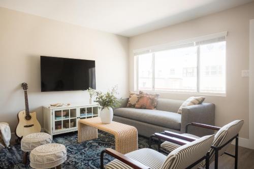 Seashore Suites by AvantStay — 4-Star Luxury Hotel in San Diego, United States