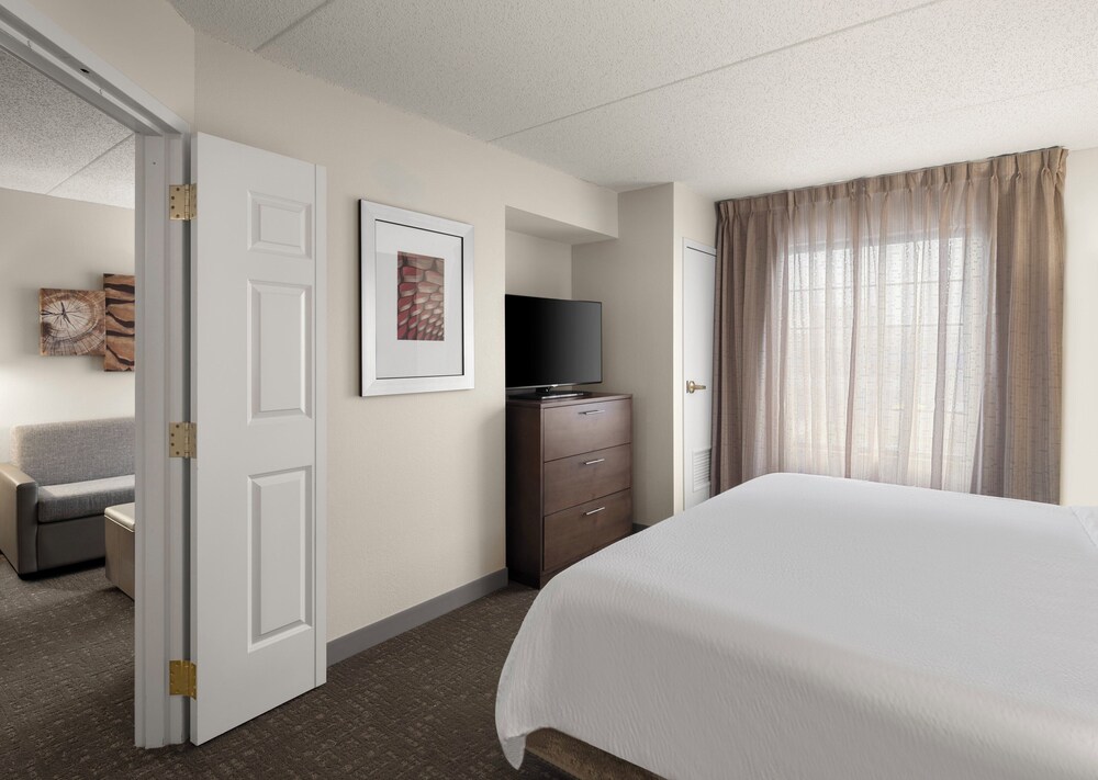 Staybridge Suites Indianapolis Airport by IHG - photo 35