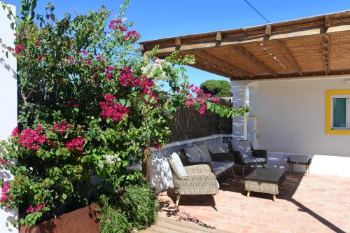 Casa do Livramento — 4-Star Luxury Hotel in Fuzeta, Portugal