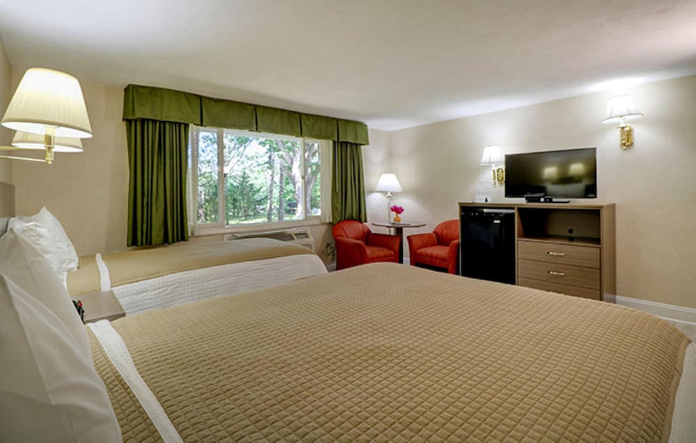 Skaket Beach Motel - carbon neutral hotel in Orleans