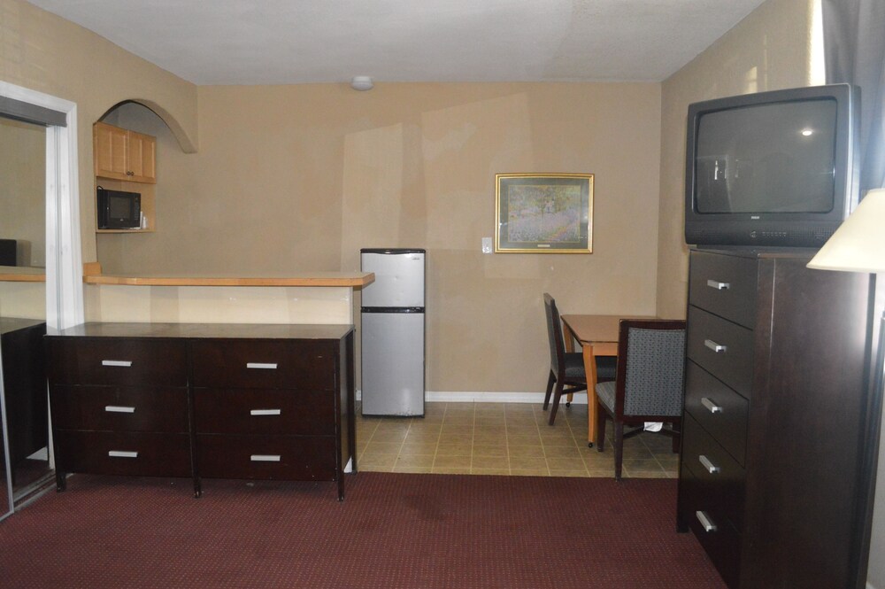 Tarpon Inn - photo 21