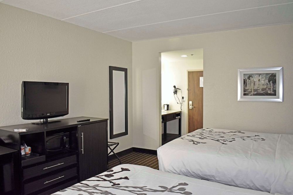 Sleep Inn & Suites Knoxville West - photo 22