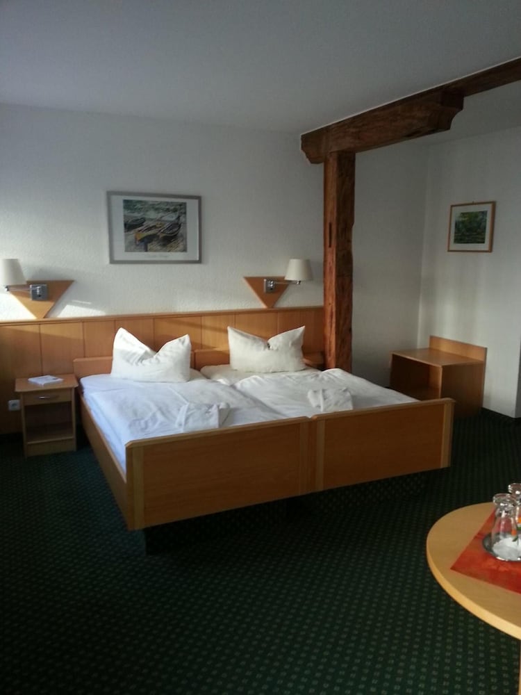 Hotel Am Schloß — hotel in Schwerin