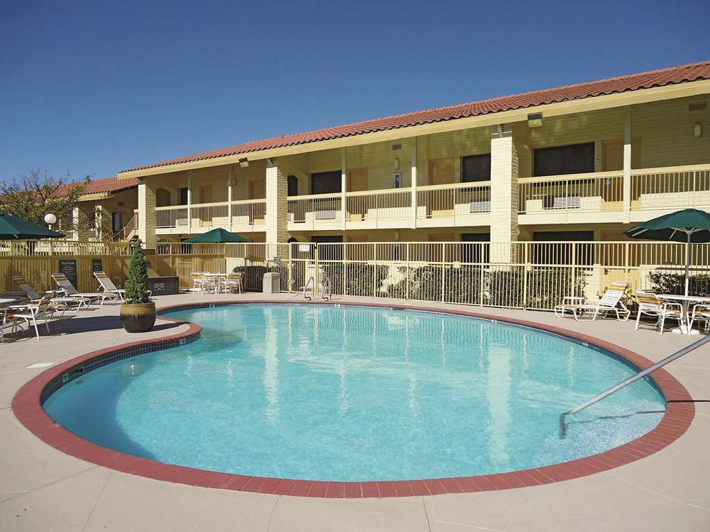 La Quinta Inn by Wyndham Albuquerque Northeast - photo 7