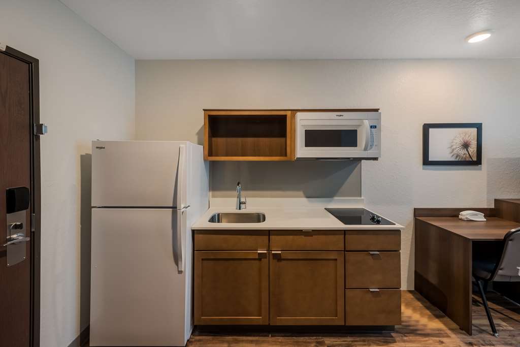 Woodspring Suites West Palm Beach - photo 13