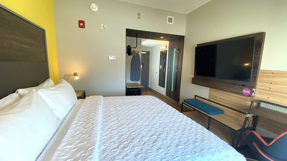 Tru By Hilton Baltimore Harbor East MD - photo 19