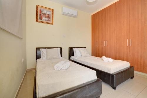 Nissi Villa Crystal