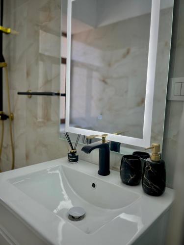 Private room - last minute hotel in Gjirokaster