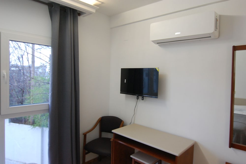 Hostal El 36 — Sesena — photo 3