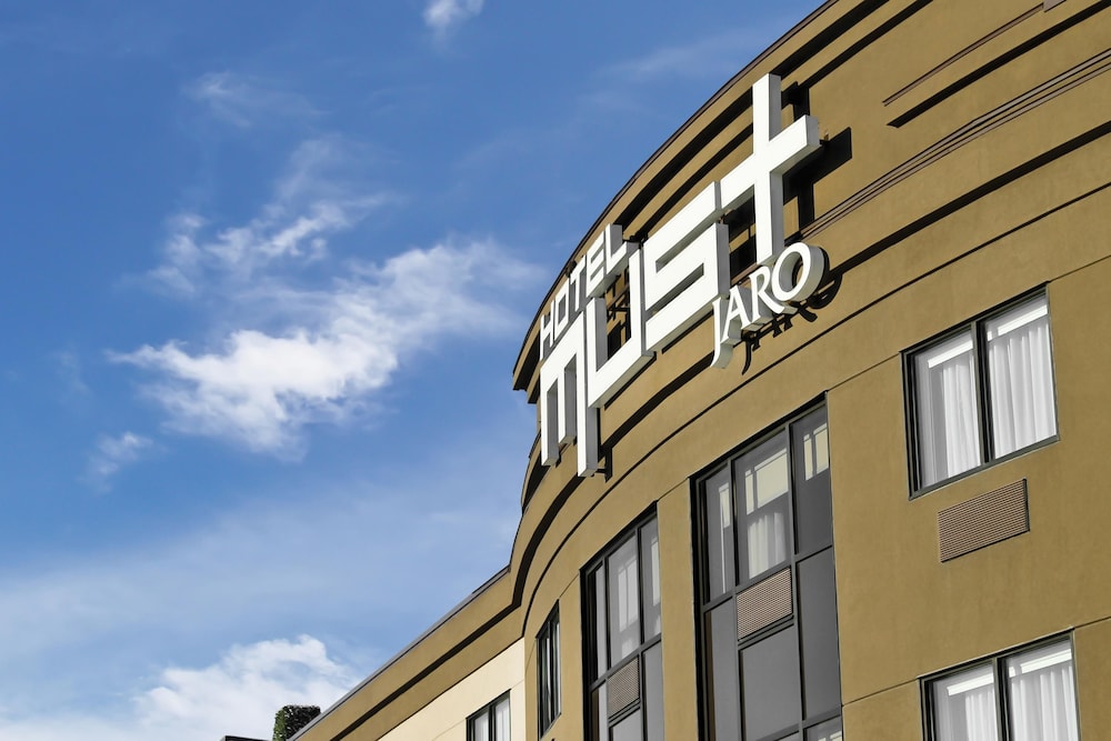 Hôtel Must Aéroport de Québec par JARO in Quebec, Canada