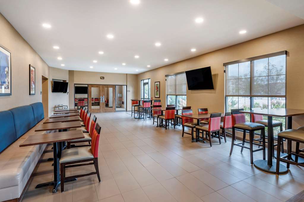 Comfort Suites Columbus Airport - photo 29