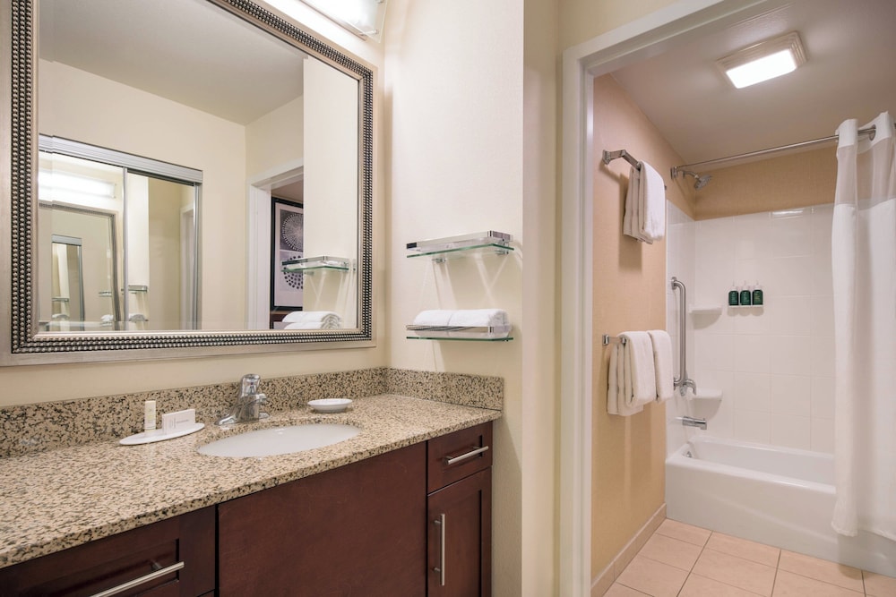 Residence Inn by Marriott Camarillo - photo 21