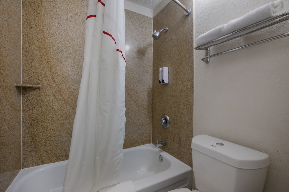 Red Roof Inn Atlanta Airport NE Conley - photo 19
