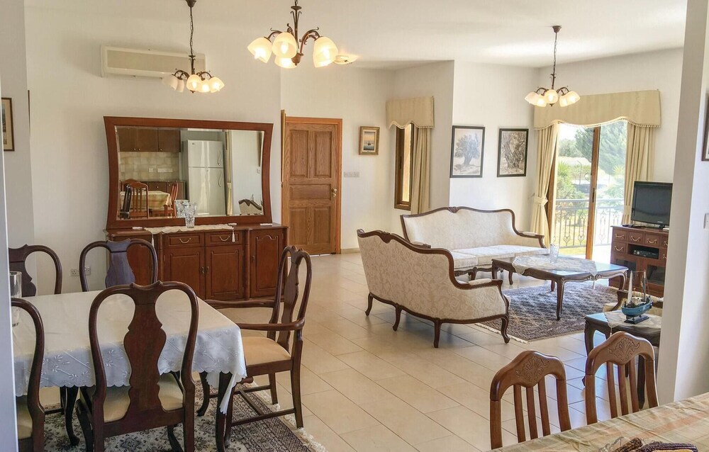 Stunning Home In Maroni Larnaca