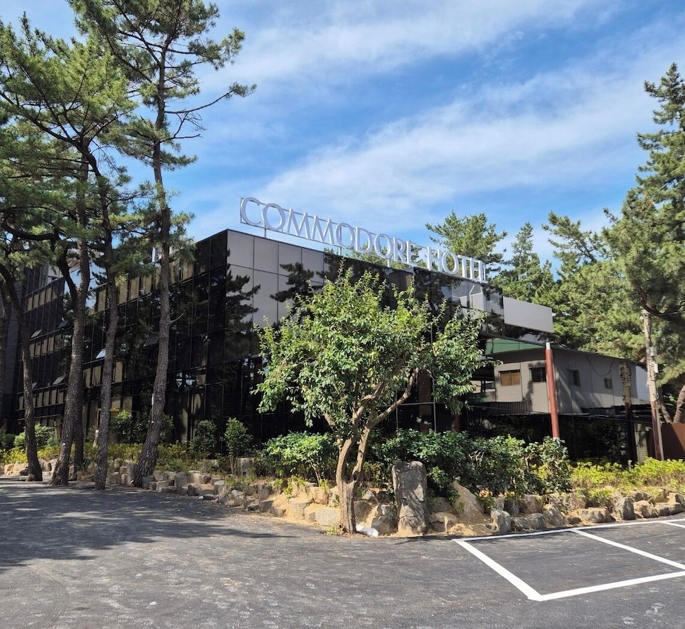 Commodore Hotel Pohang in Pohang, South Korea
