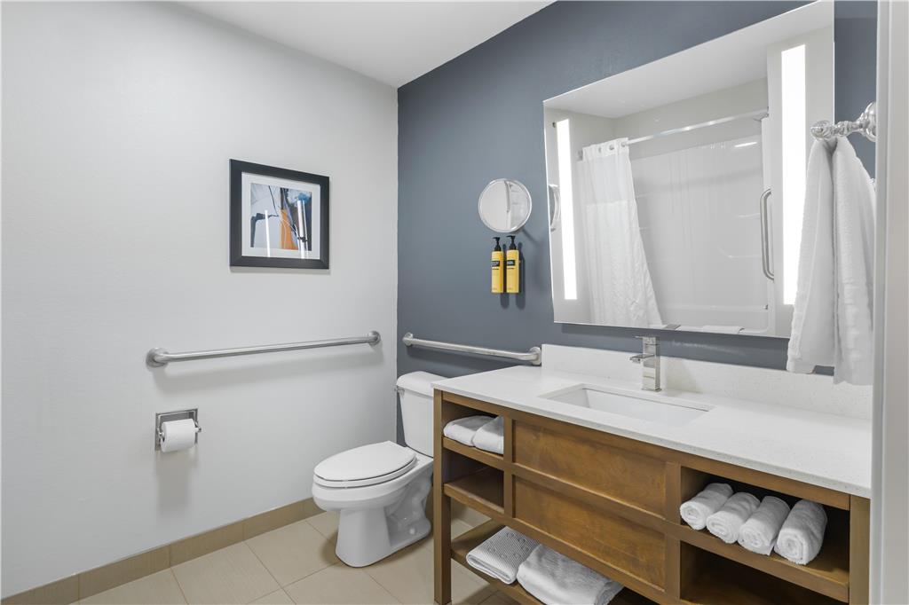 Best Western Plus Washington Hotel - photo 29