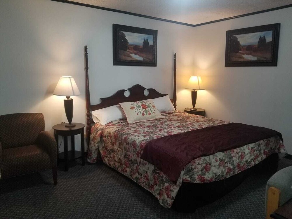 Fiesta City Motel - photo 40