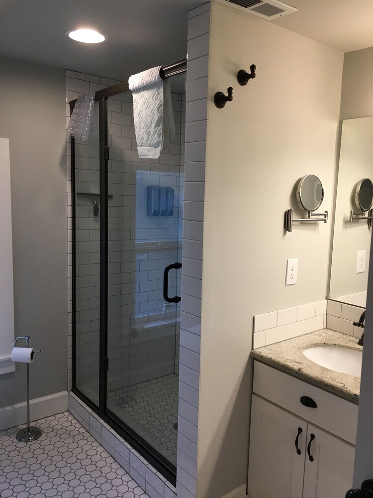 The Alberta Petite Hotel - photo 43